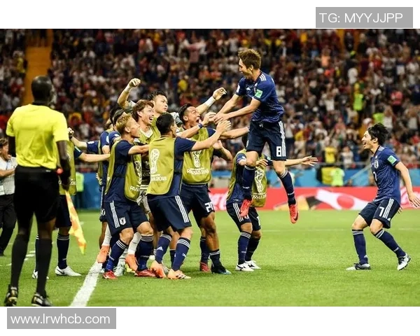 比利时足球对阵日本队的精彩较量与战术分析