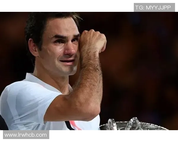 费德勒的传奇之路：从天才少年到网球之王的辉煌历程