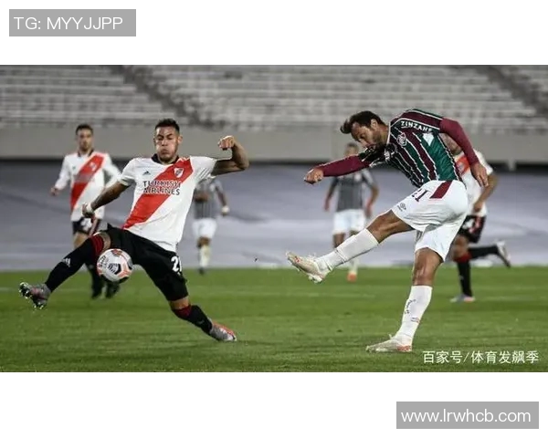 格雷米奥与河床对决结果揭晓双方表现分析与精彩瞬间回顾