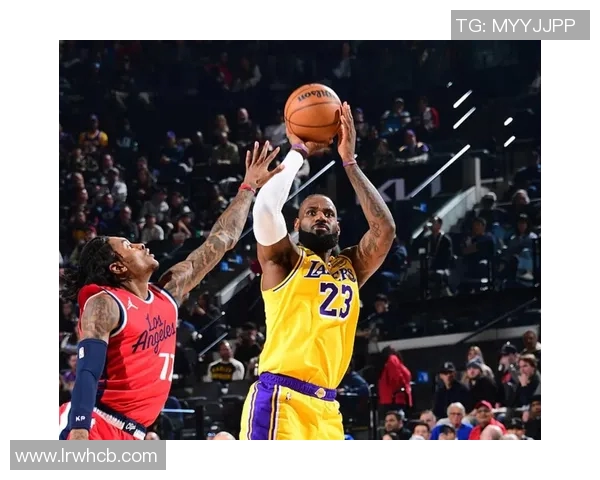 詹姆斯双20+暴走！湖人大胜掘金：无可阻挡的传奇