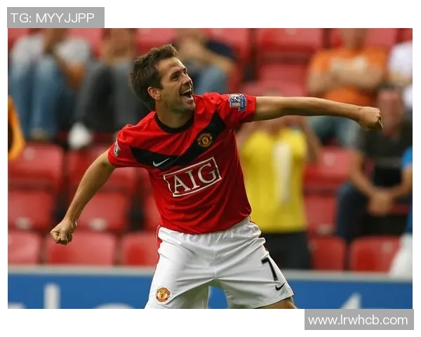 曼联与巴黎上半场激战回顾球员表现与战术分析全景呈现 曼联与巴黎上半场激战回顾球员表现与战术分析全景呈现