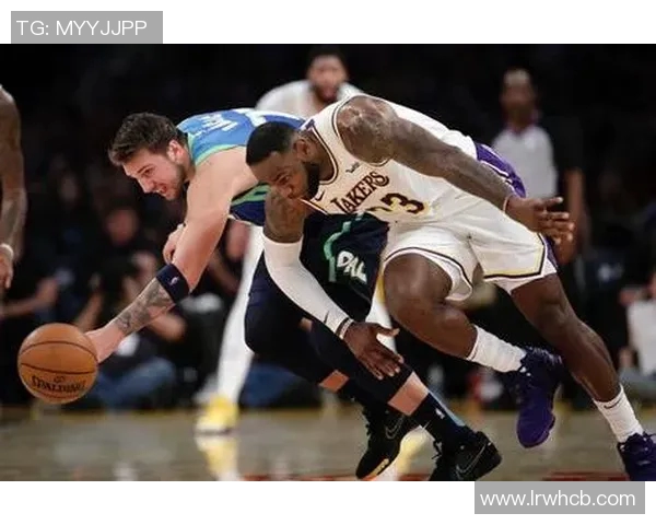 湖人对决热火11月19日精彩直播全程回顾与分析